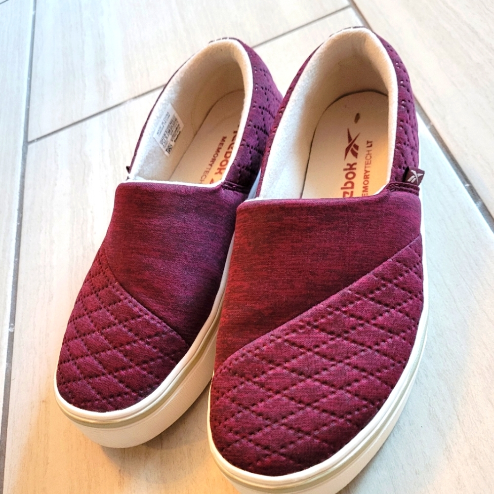 Reebok Memory Tech Flats